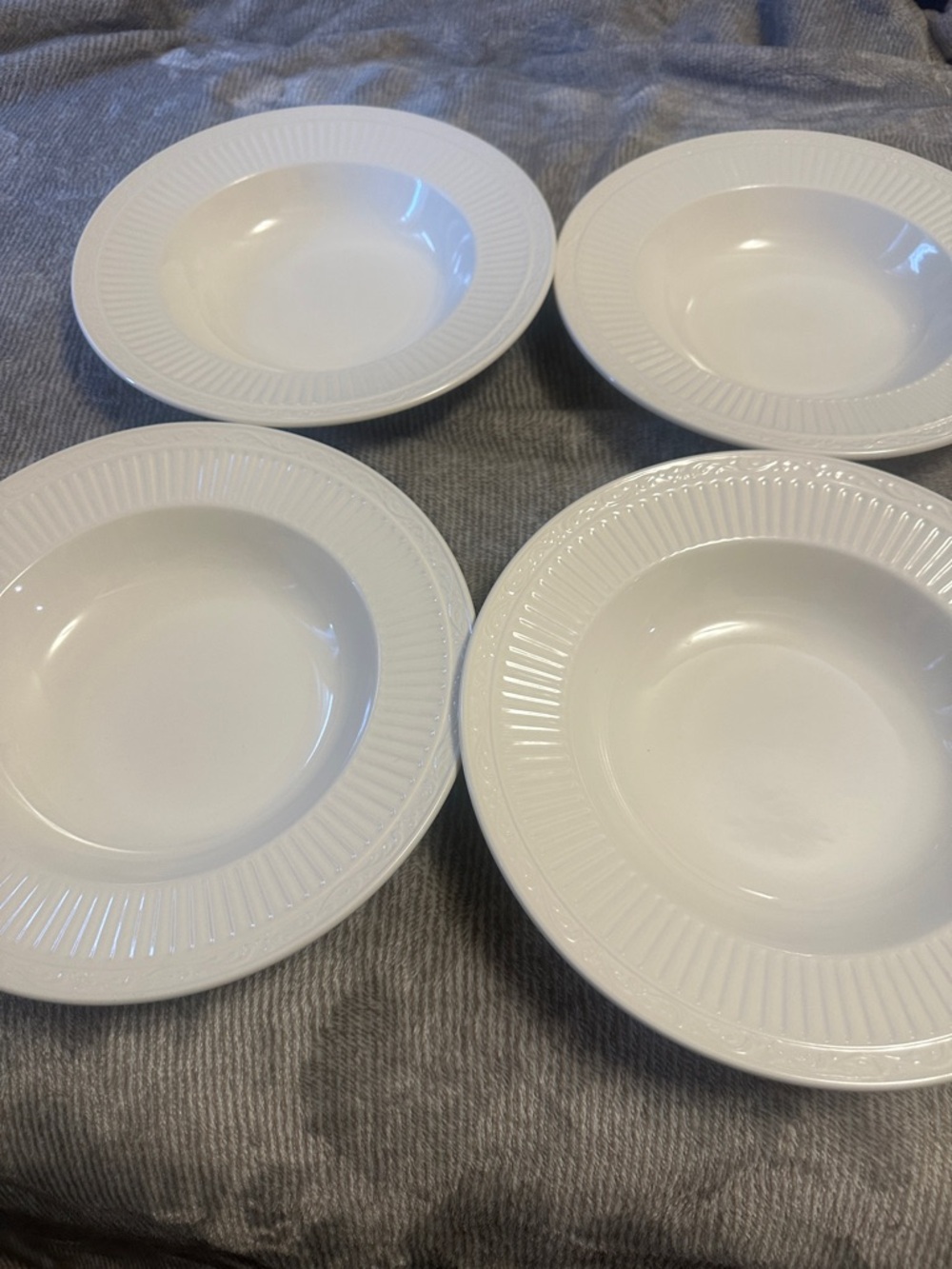 Mikasa Ivory White Wide Ribbed Soup Bowls - Set of 4 Italian countryside DD900